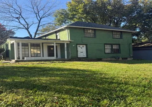 Listing Photo 1 - Condo for sale in building located at 2605 Neil Ave, Columbus, OH 43202 - Unit #2605 1/2