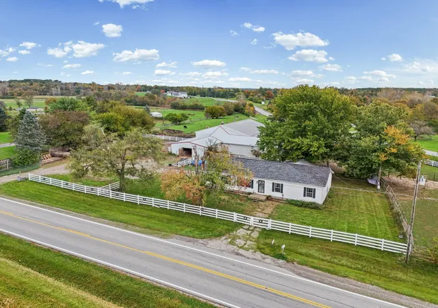 Photo 2 of Single family home for sale at 4425 Rosedale Milford Ctr Rd, London, OH 43140 | MLS# 226039448 | Listing updated on 2026-10-26