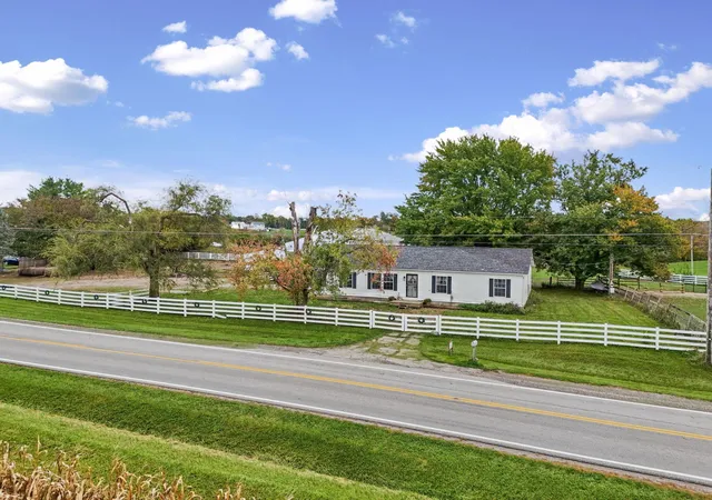 Photo 3 of Single family home for sale at 4425 Rosedale Milford Ctr Rd, London, OH 43140 | MLS# 226039448 | Listing updated on 2026-10-26