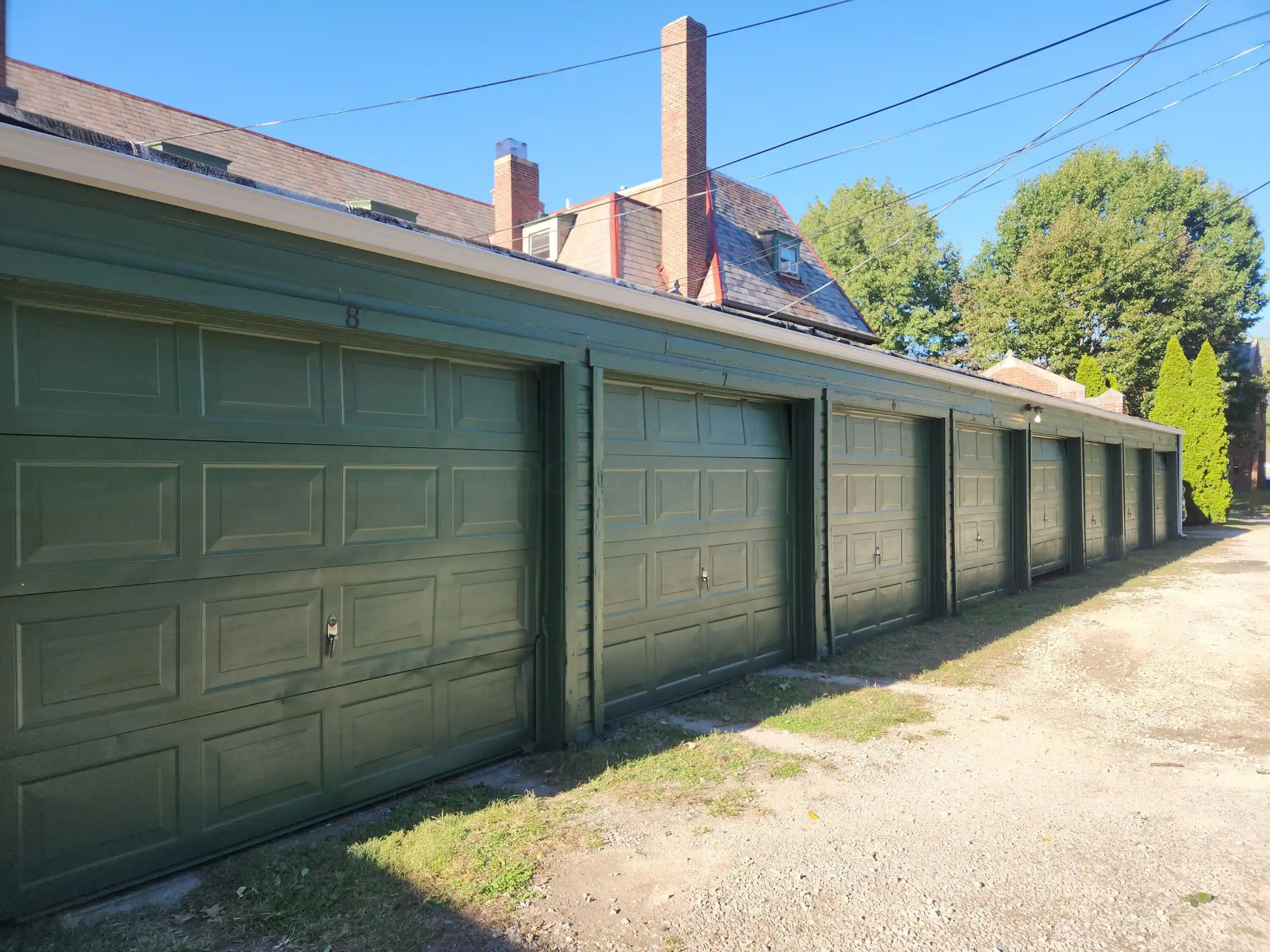 Listing Photo 17 - Condo for sale in 1955 Suffolk Rd located at 1955 Suffolk Rd, Columbus, OH 43221 - Unit #1951