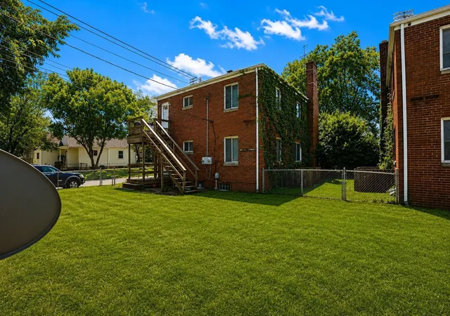 Listing Photo 5 - Condo for sale in building located at 192 Powell Ave, Columbus, OH 43204