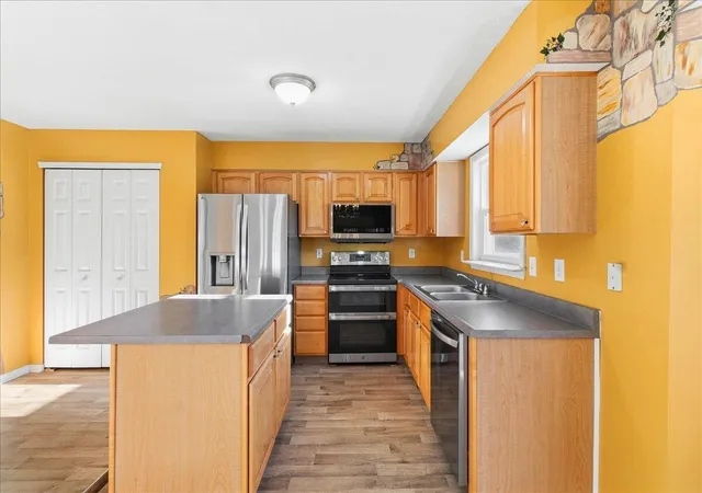 Photo 3 of Single family home for sale at 1520 Patricia Dr, Marysville, OH 43040 | MLS# 226040073 | Listing updated on 2026-10-26