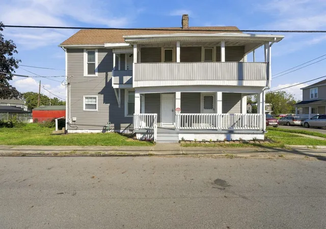 Photo 2 of Single family home for sale at 33 N Hartford Ave, Columbus, OH 43222 | MLS# 226040485 | Listing updated on 2026-10-27
