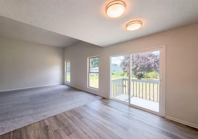 Photo 2 of Single family home for sale at 3223 Berkley Pointe Dr, Columbus, OH 43230 | MLS# 226039113 | Listing updated on 2026-10-29