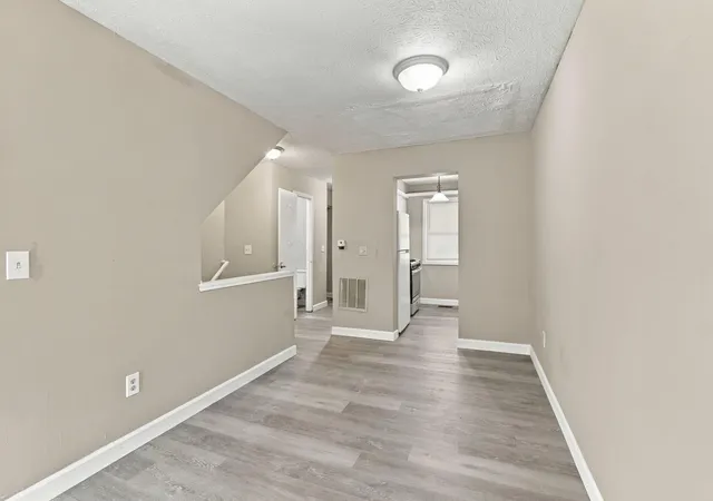 Listing Photo 5 - Condo for sale in building located at 5644 Great Woods Blvd, Columbus, OH 43231