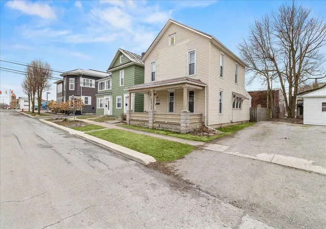 Photo 1 of Single family home for sale at 219 W Carrol St, Kenton, OH 43326 | MLS# 226038381 | Listing updated on 2026-10-25