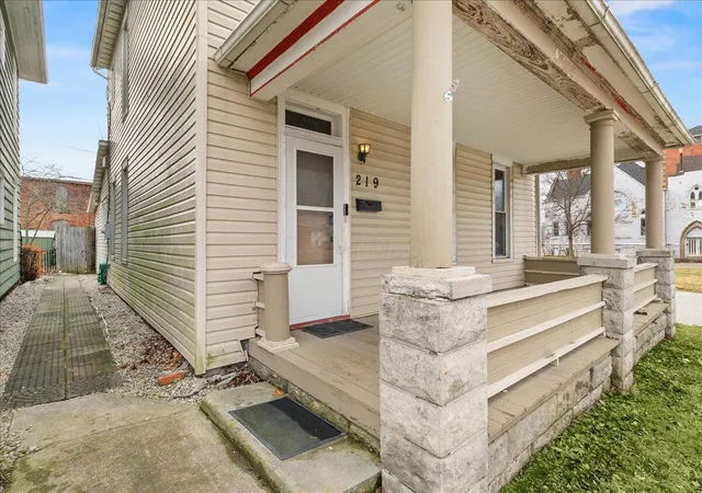 Photo 2 of Single family home for sale at 219 W Carrol St, Kenton, OH 43326 | MLS# 226038381 | Listing updated on 2026-10-25