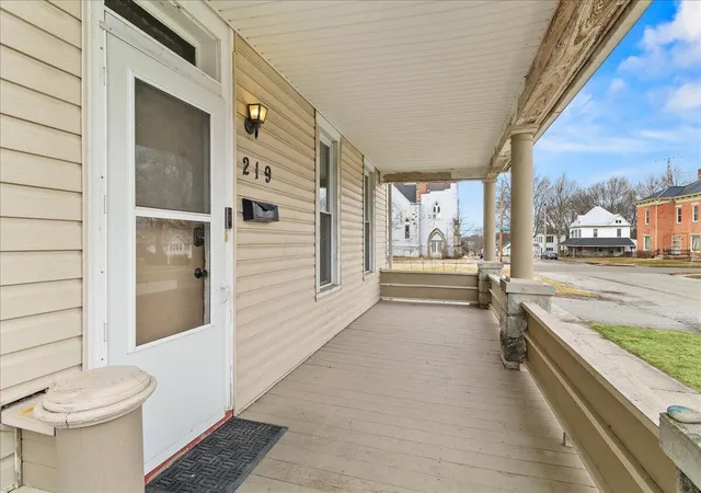 Photo 4 of Single family home for sale at 219 W Carrol St, Kenton, OH 43326 | MLS# 226038381 | Listing updated on 2026-10-25