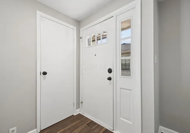 Listing Photo 4 - Condo for sale in building located at 2843 Conrad Dr, Columbus, OH 43207 - Unit #I1