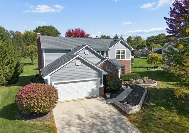 Photo 3 of Single family home for sale at 8240 Chateau Ln, Westerville, OH 43082 | MLS# 226038599 | Listing updated on 2026-10-27