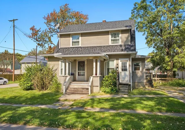 Photo 2 of House for sale at 224 Superior St, Marion, OH 43302 | MLS# 226038670 | Listing updated on 2026-10-10