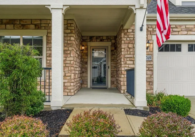 Photo 4 of Single family home for sale at 10769 Dunraven Ln, Dublin, OH 43017 | MLS# 226039593 | Listing updated on 2026-10-25