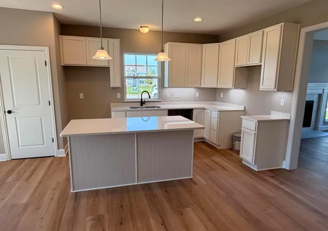 Listing Photo 3 - Condo for sale in building located at 5288 Estuary Ln, Dublin, OH 43016 - Unit #6A