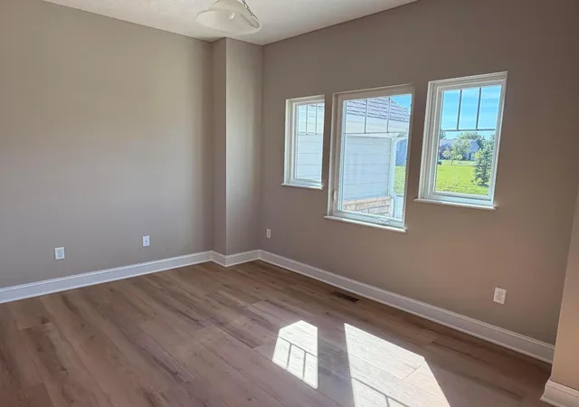Listing Photo 5 - Condo for sale in building located at 5288 Estuary Ln, Dublin, OH 43016 - Unit #6A