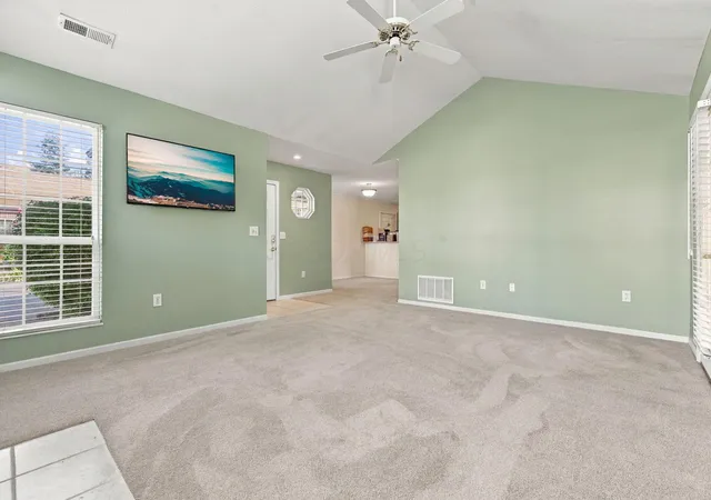 Listing Photo 4 - Condo for sale in building located at 3664 Colonial Dr, Hilliard, OH 43026