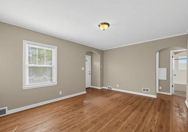 Photo 4 of Sale Pending at 1248 Republic Ave, Columbus, OH 43211 | MLS# 226039388 | Listing updated on 2026-10-26