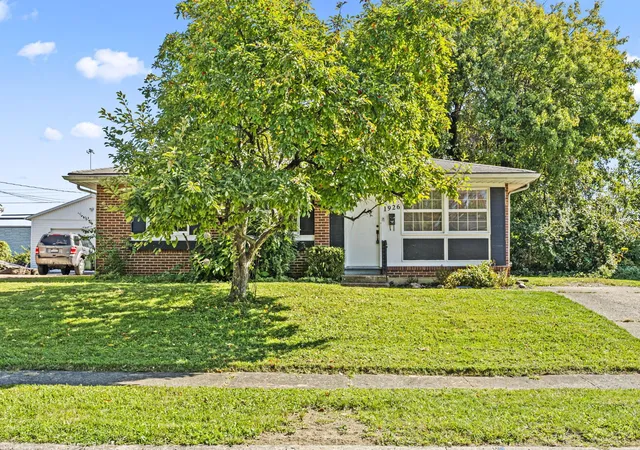 Photo 1 of Single family home for sale at 1926 Woodette Rd, Columbus, OH 43232 | MLS# 226038750 | Listing updated on 2026-10-26