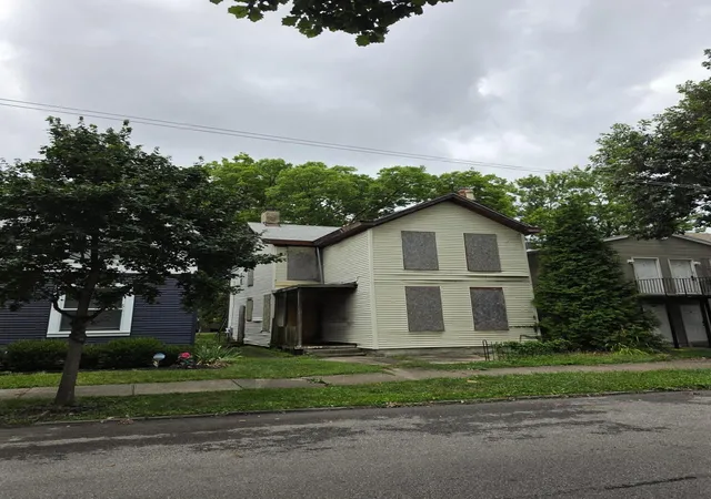 Listing Photo 3 - Condo for sale in building located at 273 S Monroe Ave, Columbus, OH 43205