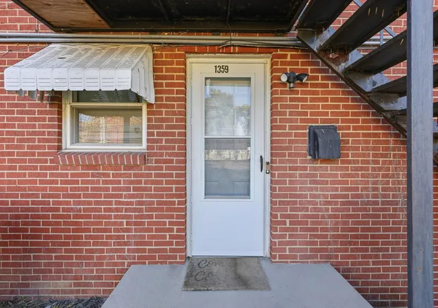 Photo 3 of Townhouse for sale at 1353 Barnett Rd, Columbus, OH 43227 | MLS# 226038608 | Listing updated on 2026-10-14