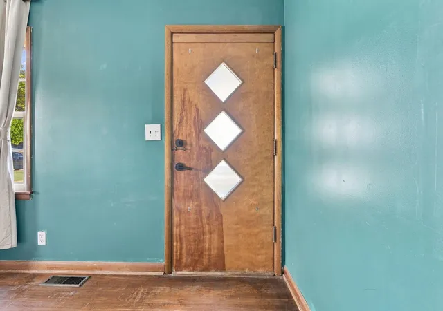 Photo 3 of Single family home for sale at 1272 Northridge Rd, Columbus, OH 43224 | MLS# 226039174 | Listing updated on 2026-10-29