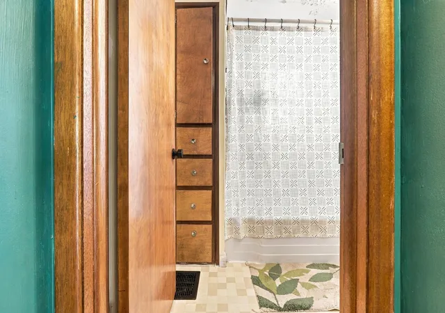 Photo 4 of Single family home for sale at 1272 Northridge Rd, Columbus, OH 43224 | MLS# 226039174 | Listing updated on 2026-10-29