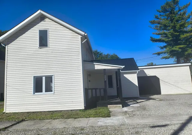 Photo 1 of Single family home for sale at 203 Erie St, Marion, OH 43302 | MLS# 226038723 | Listing updated on 2026-10-13