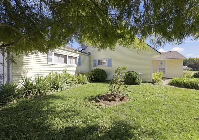 Photo 3 of Single family home for sale at 4126 Rickenbacker Ave, Columbus, OH 43213 | MLS# 226038717 | Listing updated on 2026-10-26