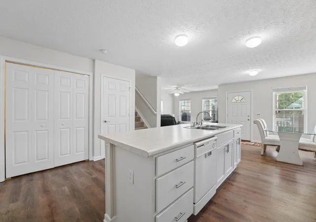 Photo 3 of Single family home for sale at 1259 N 5th Street, Columbus, OH 43201 | MLS# 226039927 | Listing updated on 2026-10-27
