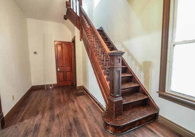 Photo 4 of Single family home for sale at 299 N High St, Chillicothe, OH 45601 | MLS# 226038736 | Listing updated on 2026-10-23