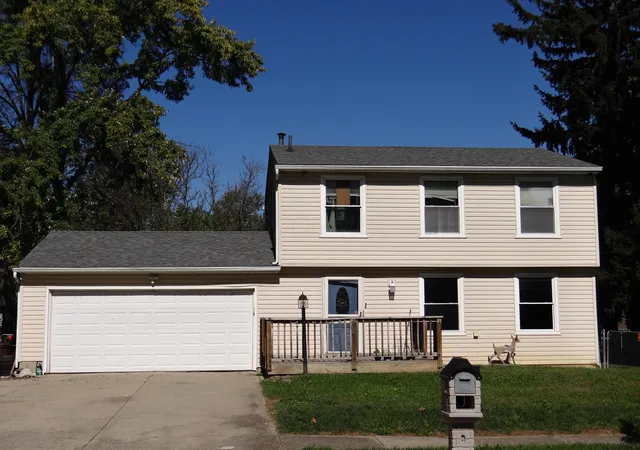 Photo 2 of Single family home for sale at 3716 Greenock Ct, Columbus, OH 43228 | MLS# 226039186 | Listing updated on 2026-10-21
