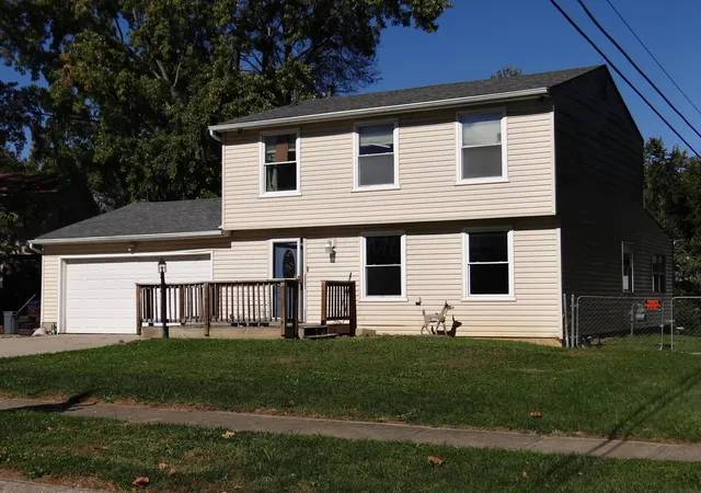 Photo 3 of Single family home for sale at 3716 Greenock Ct, Columbus, OH 43228 | MLS# 226039186 | Listing updated on 2026-10-21