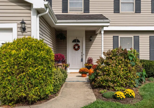 Photo 3 of Single family home for sale at 6764 Fallen Timbers Dr, Dublin, OH 43017 | MLS# 226039251 | Listing updated on 2026-10-17