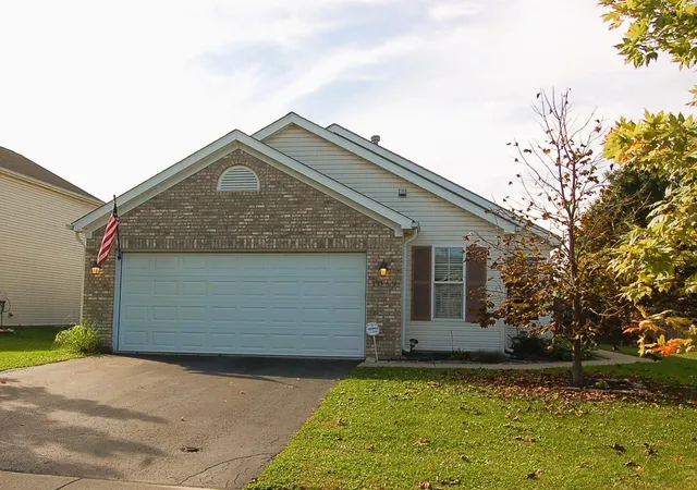 Photo 1 of Single family home for sale at 1069 Crossbrook Blvd, Galloway, OH 43119 | MLS# 226038884 | Listing updated on 2026-10-19