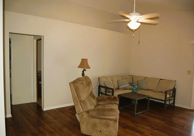 Photo 3 of Single family home for sale at 1069 Crossbrook Blvd, Galloway, OH 43119 | MLS# 226038884 | Listing updated on 2026-10-19