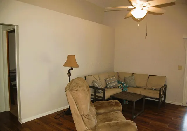 Photo 4 of Single family home for sale at 1069 Crossbrook Blvd, Galloway, OH 43119 | MLS# 226038884 | Listing updated on 2026-10-19