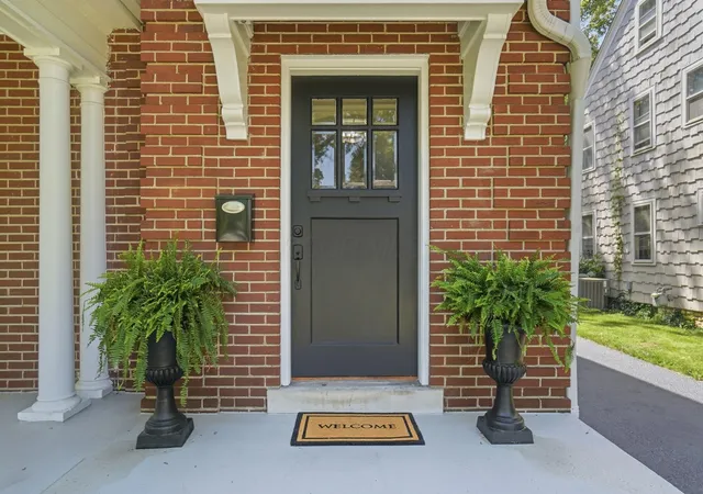 Photo 4 of Single family home for sale at 49 S Cassady Ave, Columbus, OH 43209 | MLS# 226039047 | Listing updated on 2026-10-26