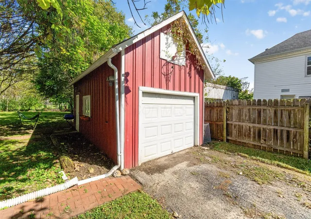 Photo 3 of Single family home for sale at 444 Grove St, Groveport, OH 43125 | MLS# 226039228 | Listing updated on 2026-10-19