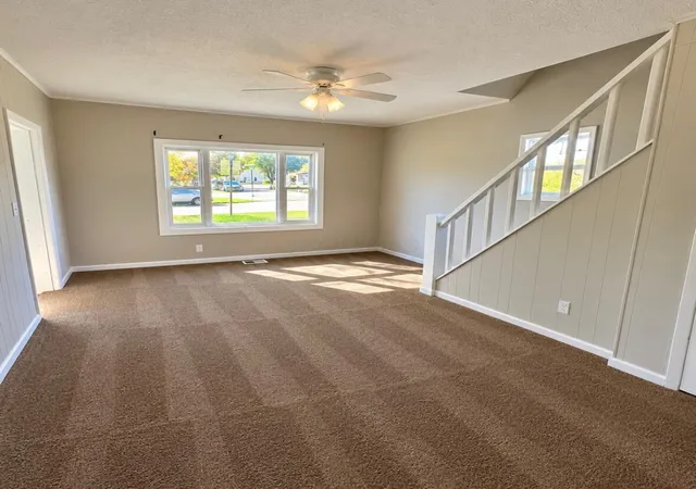 Photo 2 of Single family home for sale at 539 E Walnut St, Lancaster, OH 43130 | MLS# 226038780 | Listing updated on 2026-10-29