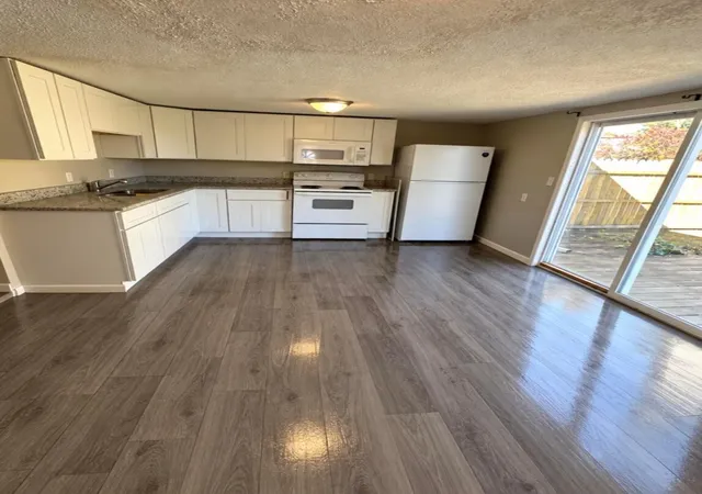 Photo 3 of Single family home for sale at 539 E Walnut St, Lancaster, OH 43130 | MLS# 226038780 | Listing updated on 2026-10-29