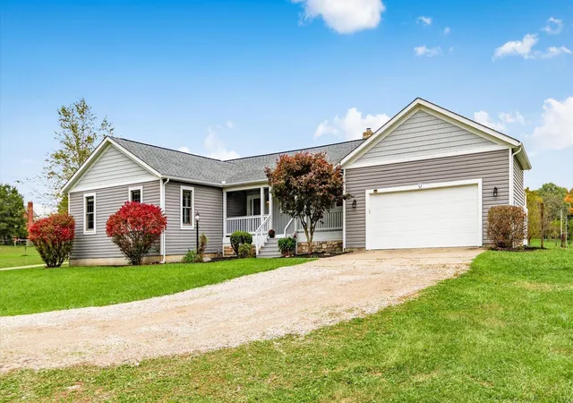 Photo 2 of Single family home for sale at 2461 Hardscrabble Rd, Alexandria, OH 43001 | MLS# 226039476 | Listing updated on 2026-10-26