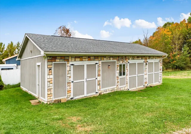 Photo 3 of Single family home for sale at 2461 Hardscrabble Rd, Alexandria, OH 43001 | MLS# 226039476 | Listing updated on 2026-10-26