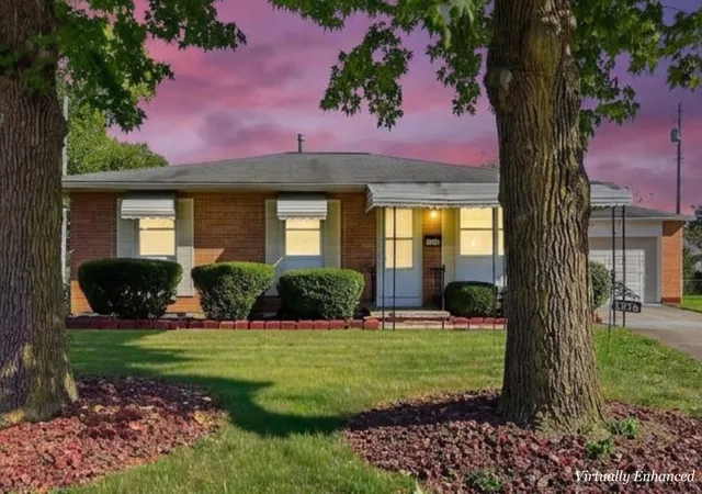 Photo 1 of Single family home for sale at 2896 Nuway Rd, Columbus, OH 43207 | MLS# 226038883 | Listing updated on 2026-10-22