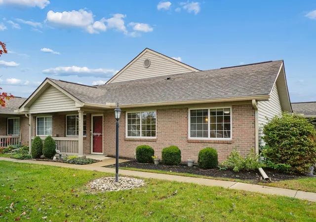 Listing Photo 1 - Condo for sale in building located at 4298 Wincove Dr, Groveport, OH 43125