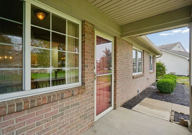 Photo 4 of Condo for sale at 4298 Wincove Dr, Groveport, OH 43125 | MLS# 226039211 | Listing updated on 2026-10-28
