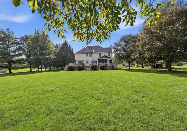 Photo 3 of Single family home for sale at 6336 Clover Meadow Ct, Galloway, OH 43119 | MLS# 226039058 | Listing updated on 2026-10-16