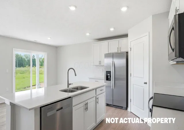 Photo 4 of Single family home for sale at 130 Brookside Dr, Jeffersonville, OH 43128 | MLS# 226038877 | Listing updated on 2026-10-13