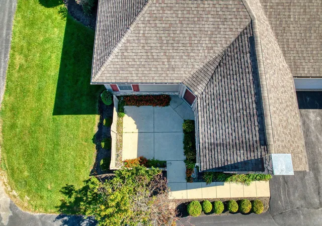 Listing Photo 5 - Condo for sale in building located at 1515 Ctr Park Dr, Marion, OH 43302