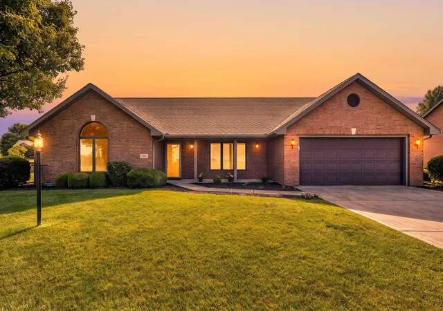 Listing Photo 2 - Condo for sale in building located at 23 Bon Air Bend, Urbana, OH 43078