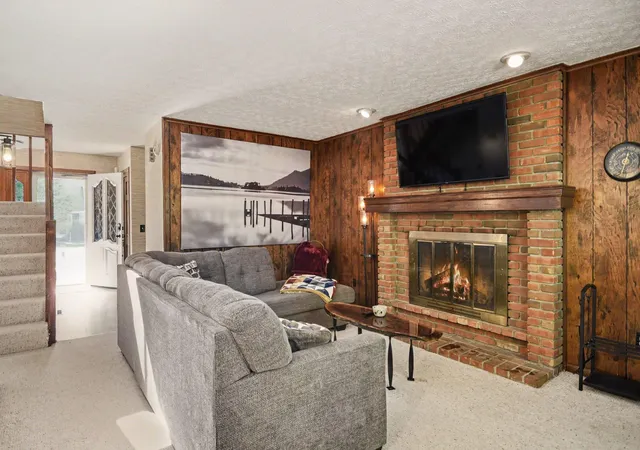 Photo 3 of Single family home for sale at 610 Olde N Church Rd, Westerville, OH 43081 | MLS# 226039205 | Listing updated on 2026-10-29