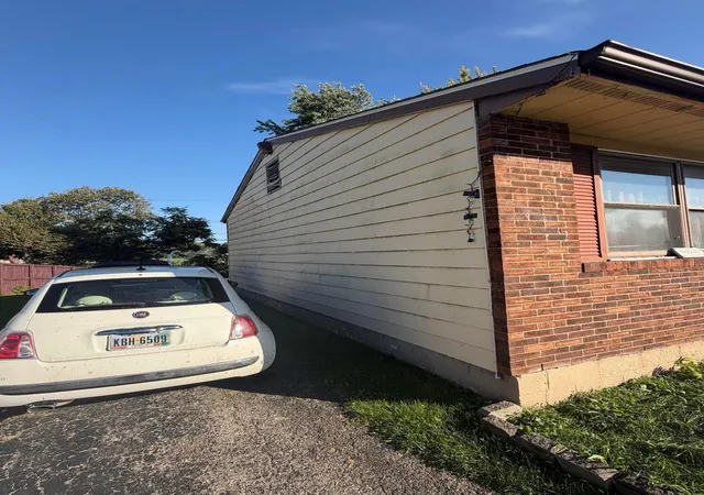 Photo 1 of Single family home for sale at 3710 Beechton Rd, Columbus, OH 43232 | MLS# 226038955 | Listing updated on 2026-10-30